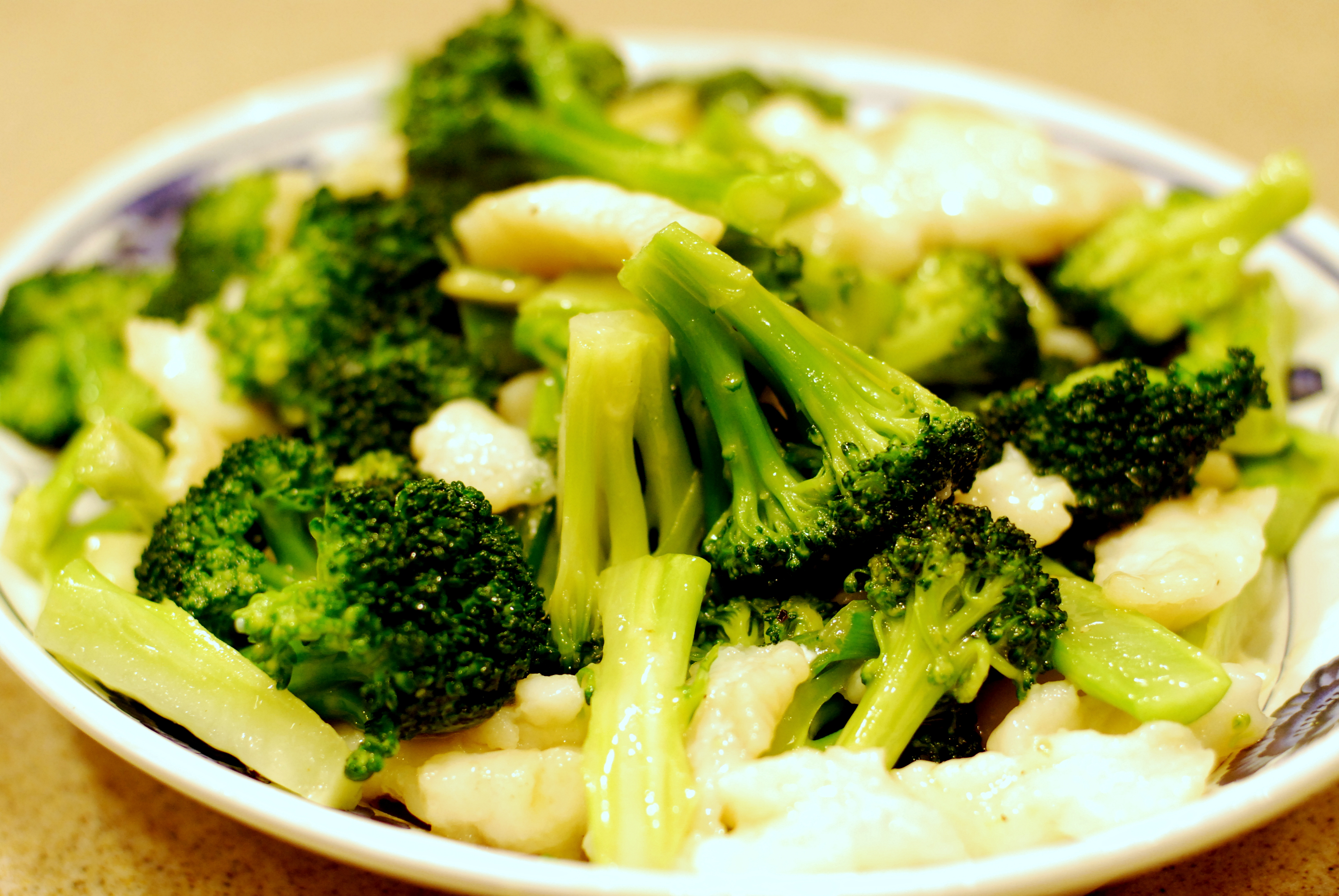 Healthy Garlic Broccoli Stir-fry